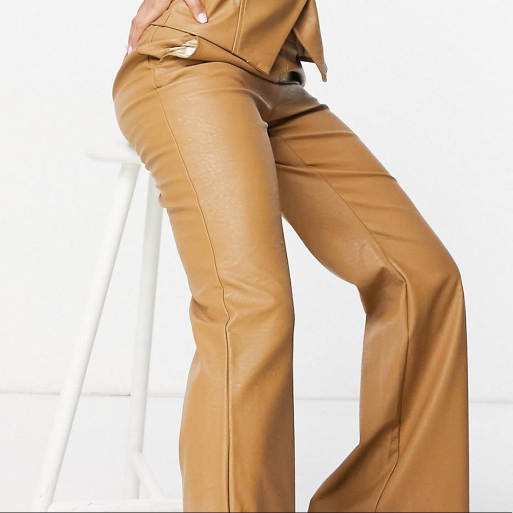 ⚠️⚠️Tall high waisted flared pants⚠️⚠️